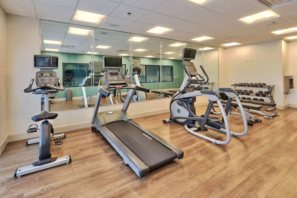 Holiday Inn Express & Suites Albuquerque East by IHG - photo 18