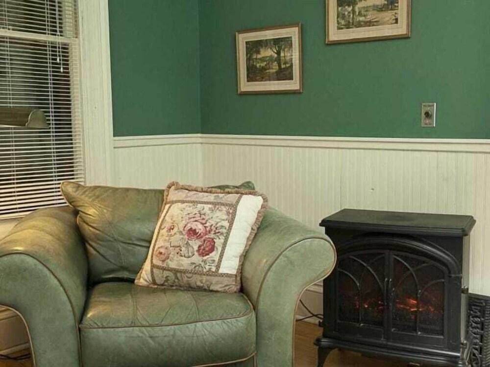 Apple Tree Lane Bed & Breakfast - photo 9