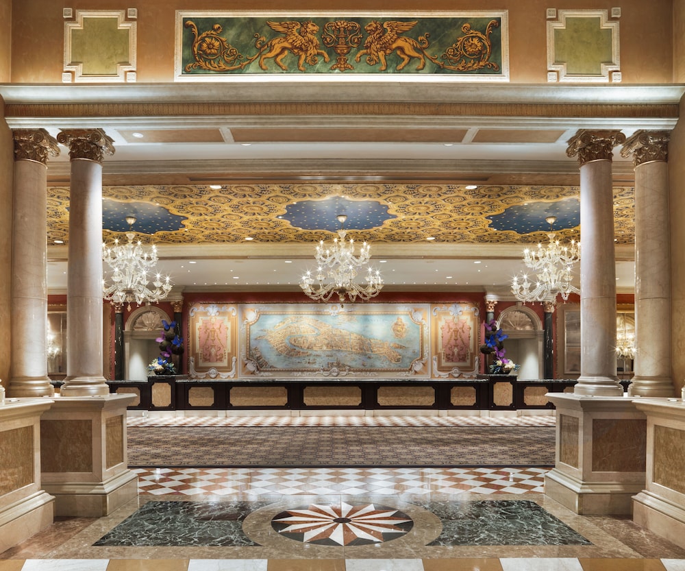 The Venetian Prestige Club Lounge - photo 3