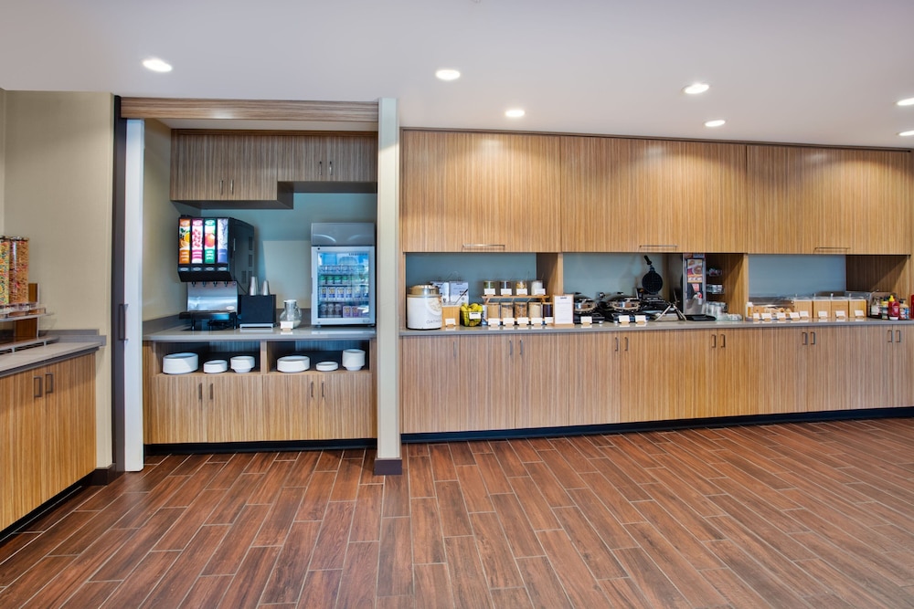 TownePlace Suites by Marriott Detroit Belleville - photo 56