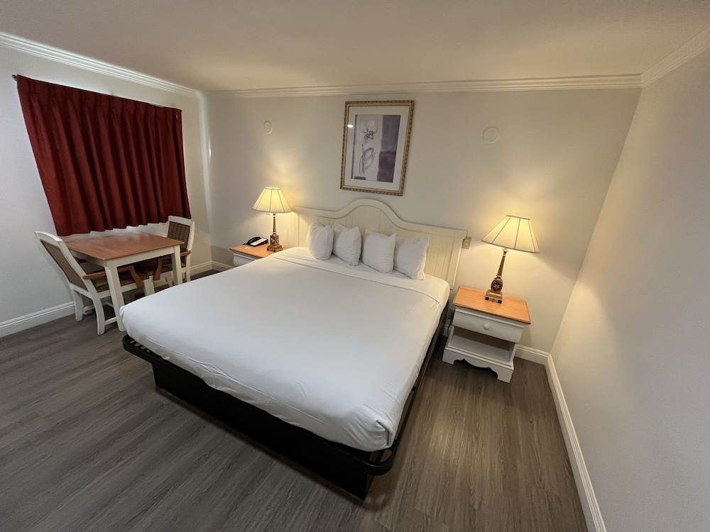 American Inn Grover Beach - photo 9