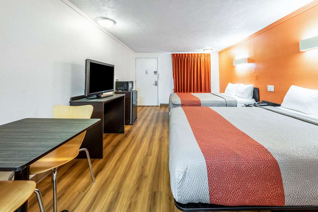 Motel 6 Mansfield OH - photo 15