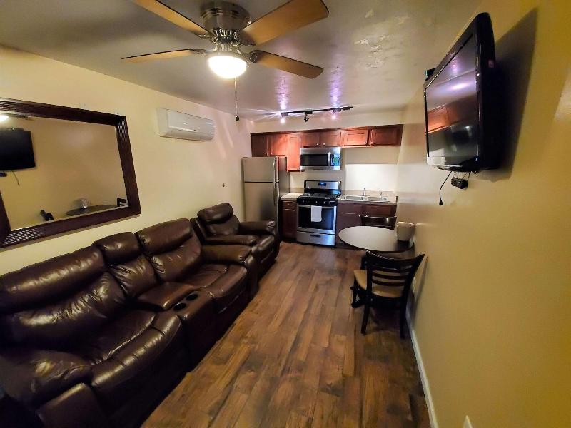 Jefferson Hills Motel - photo 6