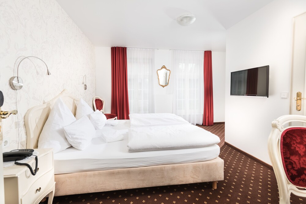 Hotel Einhorn — hotel in Schwabisch Gmund