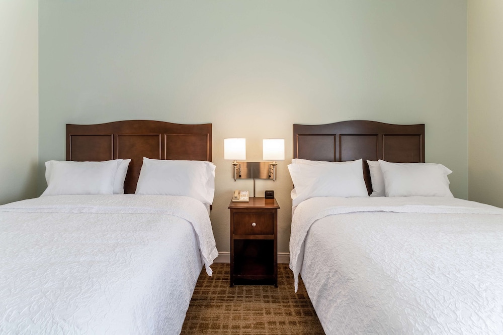 Hampton Inn Boston Peabody - photo 8