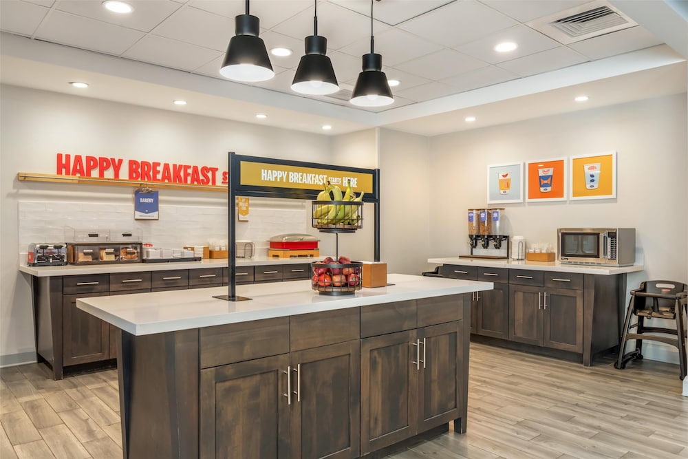 Hampton Inn Eufaula - photo 23