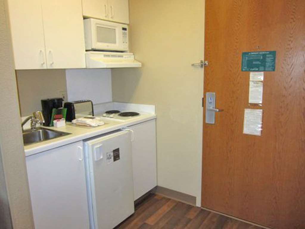 Extended Stay America Los Angeles South - photo 11