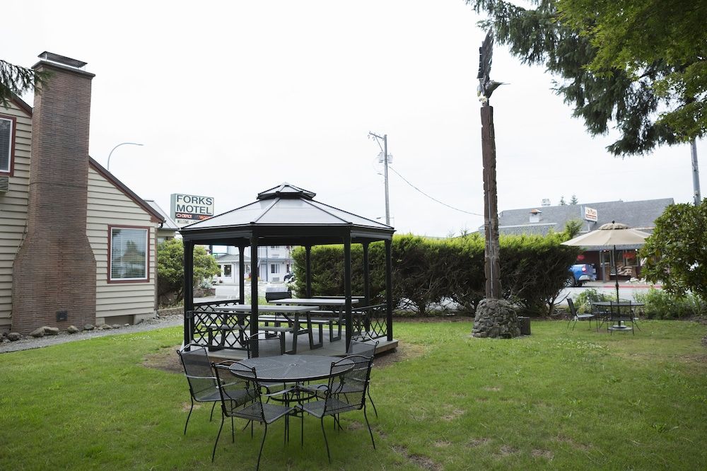 The Forks Motel - photo 50