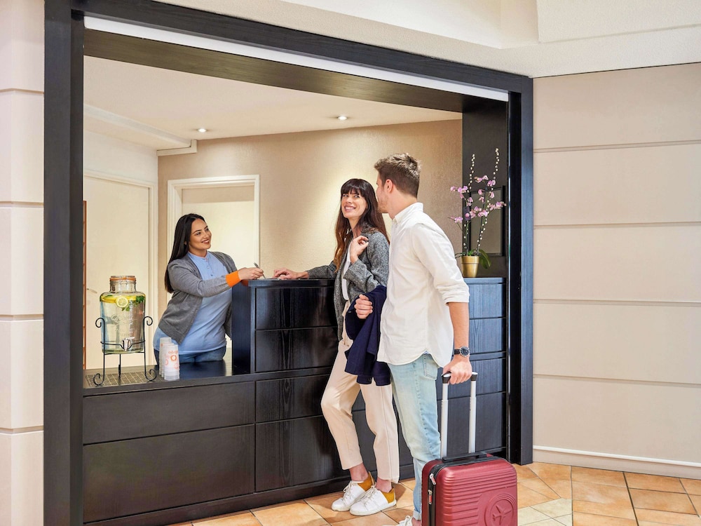 Adagio Access Nice Acropolis