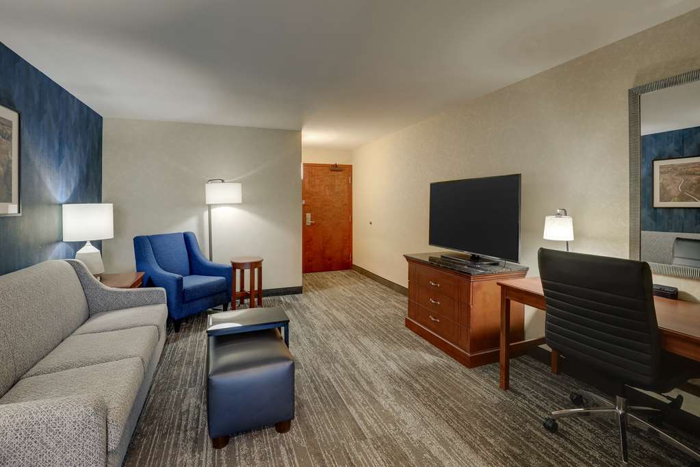Drury Plaza Hotel Mt. Vernon - photo 18