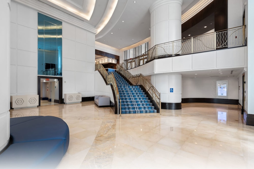 Fontainebleau Miami Beach Private Luxury Suites - photo 2