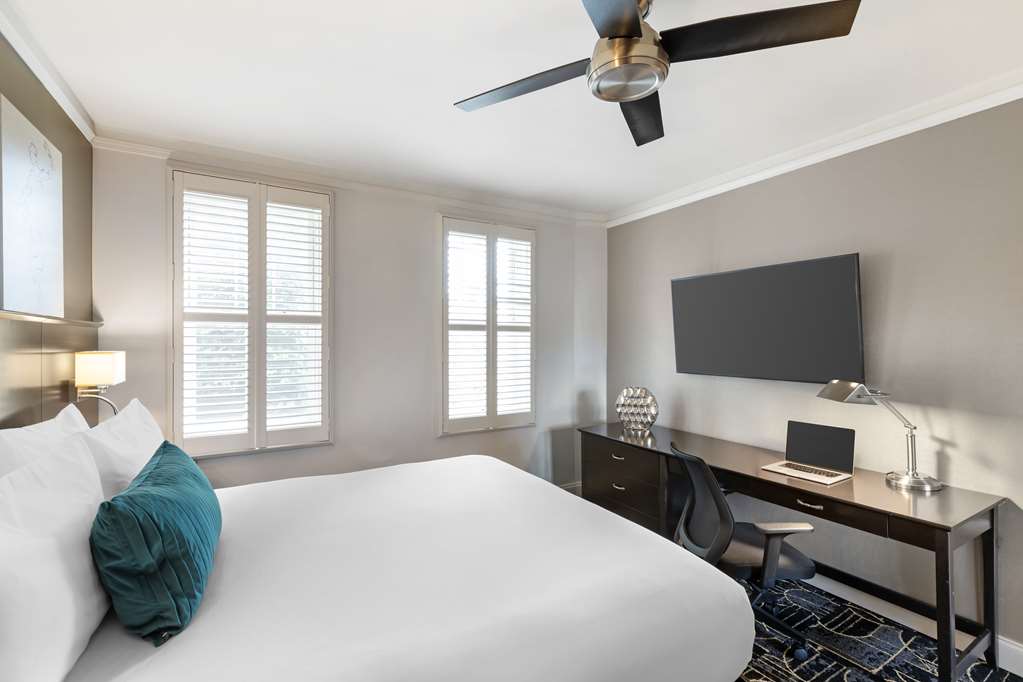 Best Western Plus Hawthorne Terrace Hotel - photo 31