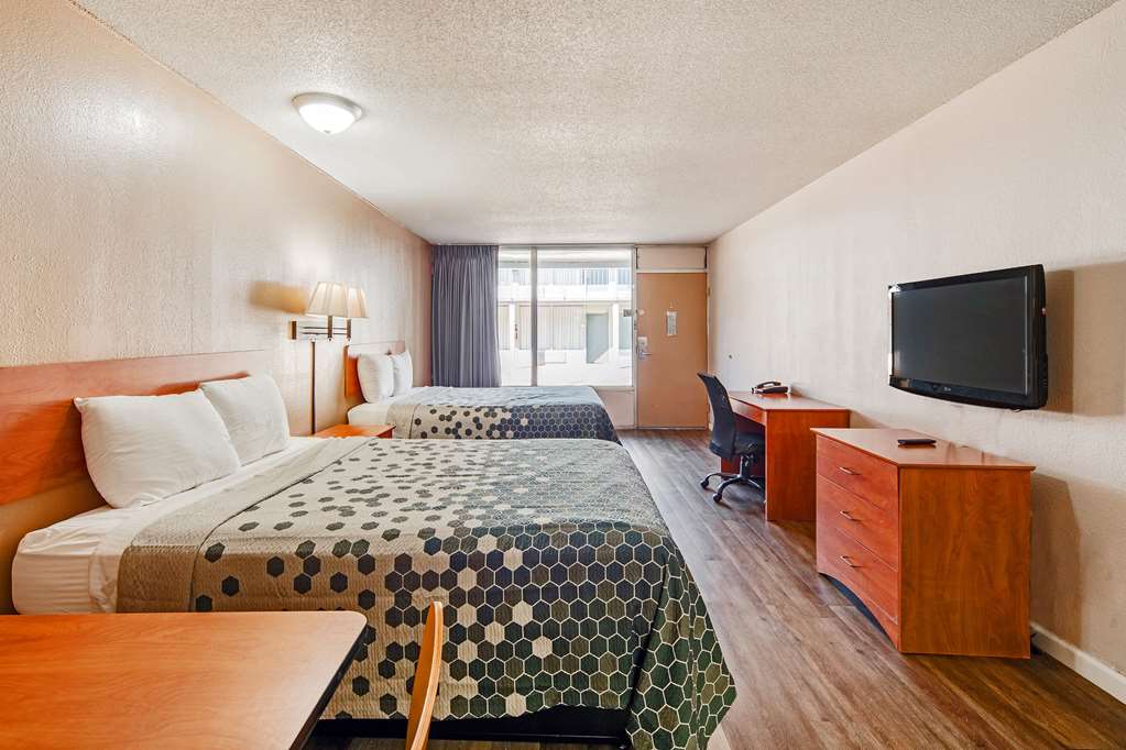 Econo Lodge And Suites Bricktown - photo 22