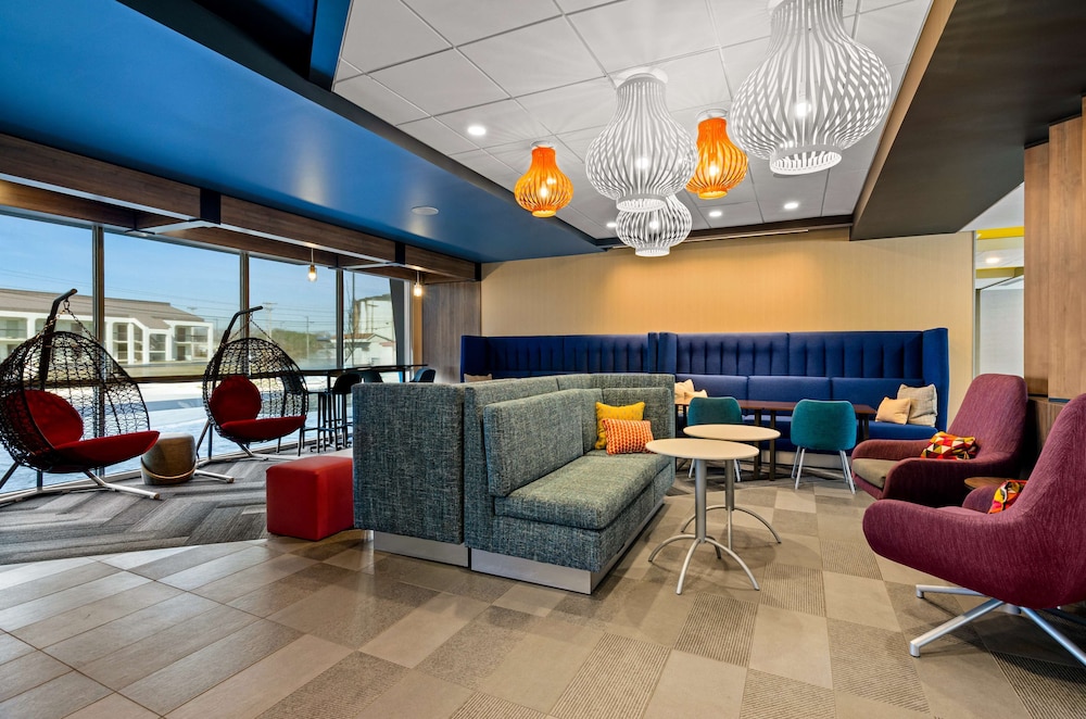 Tru by Hilton Christiansburg - photo 4