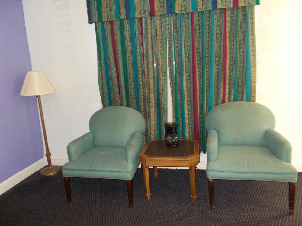 Hillside Motel - photo 39
