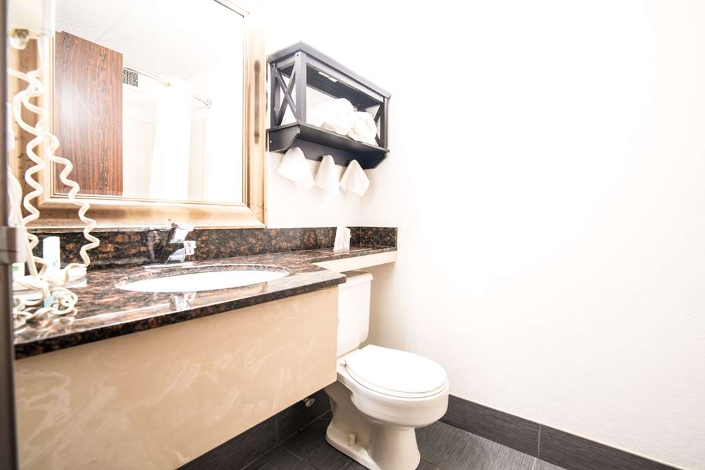 Quality Inn Cromwell Middletown - photo 17