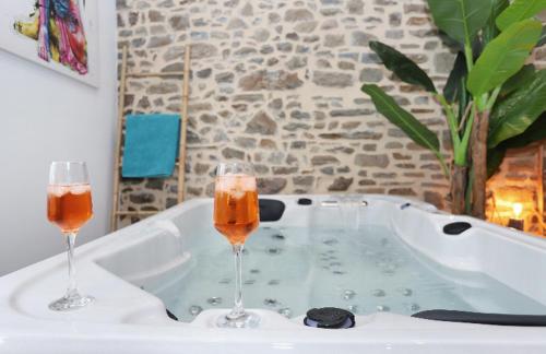 La Douce Nuit in Fougeres, France