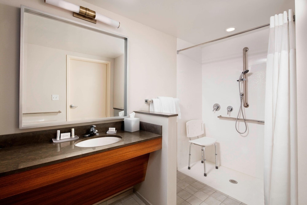 Fairfield Inn & Suites by Marriott Louisville Northeast - photo 15