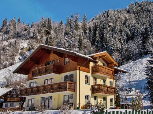 Spacious Apartment in Grobarl With Sauna — 4-Star Luxury Hotel in Grossarl, Austria
