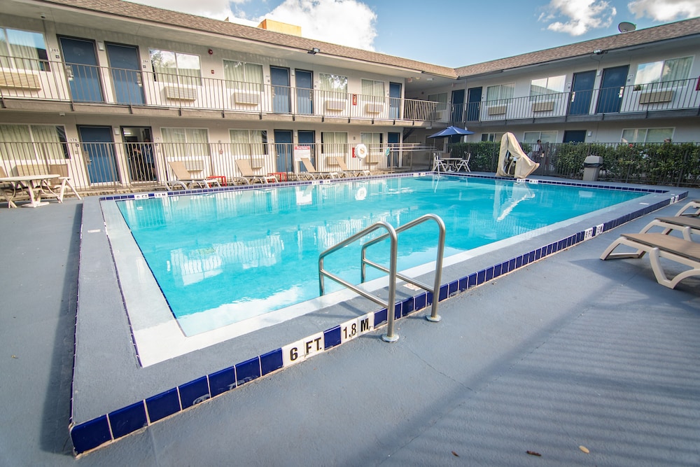 Motel 6 Kissimmee FL Orlando - photo 40