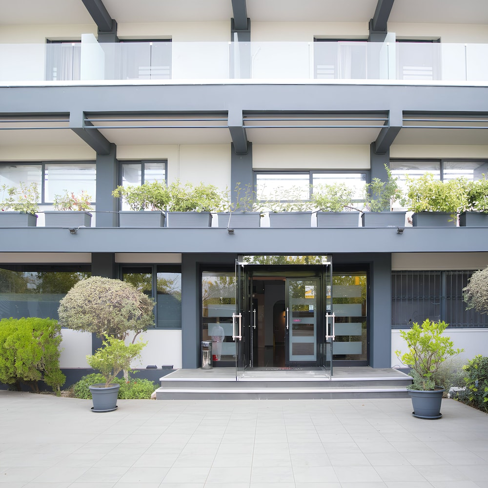Aachen - carbon neutral hotel in Athens