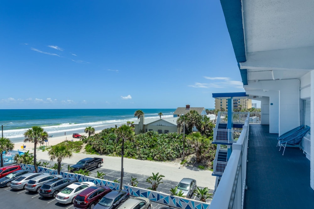 Chateau Mar Beach Resort - photo 55