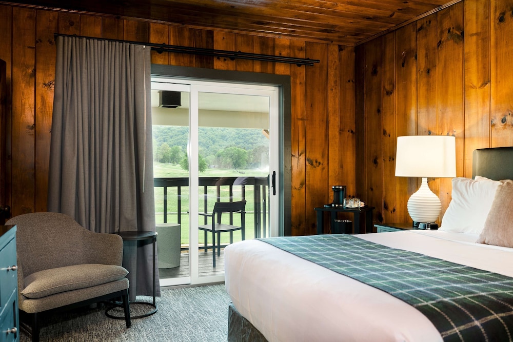 Waynesville Inn and Golf Club Tapestry Collection by Hilton - photo 41