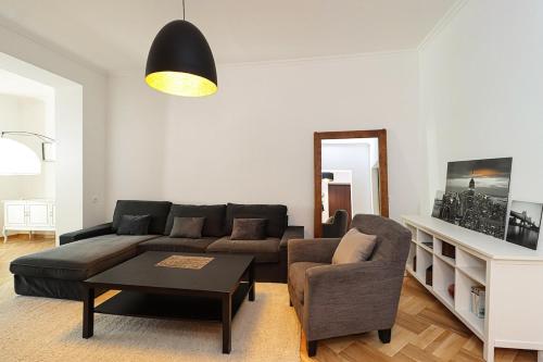 Stylish 3BR Apt near Mziuri Park By Wehost