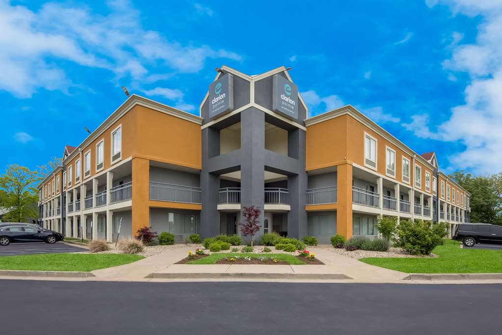 Clarion Pointe Indianapolis Northeast in Indianapolis, United States