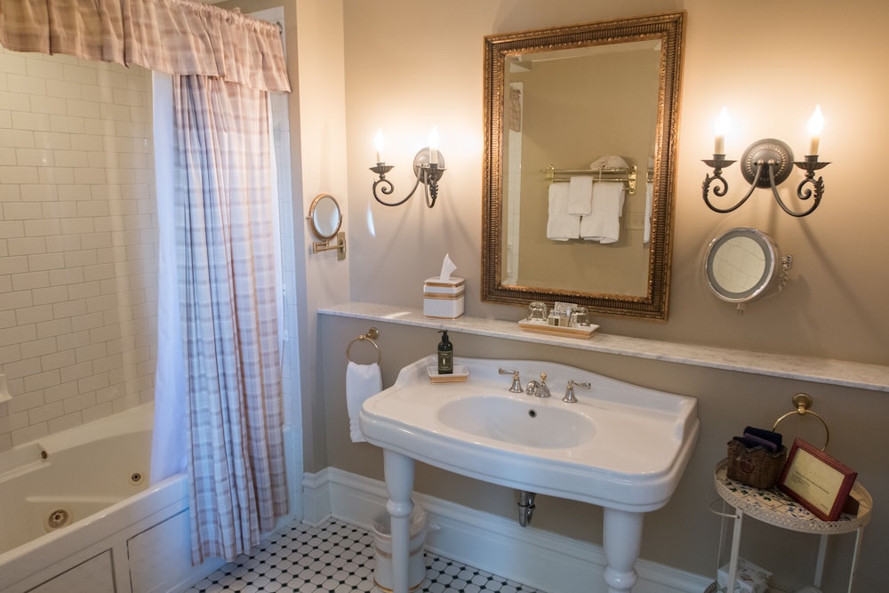 The Inn on Negley - photo 42
