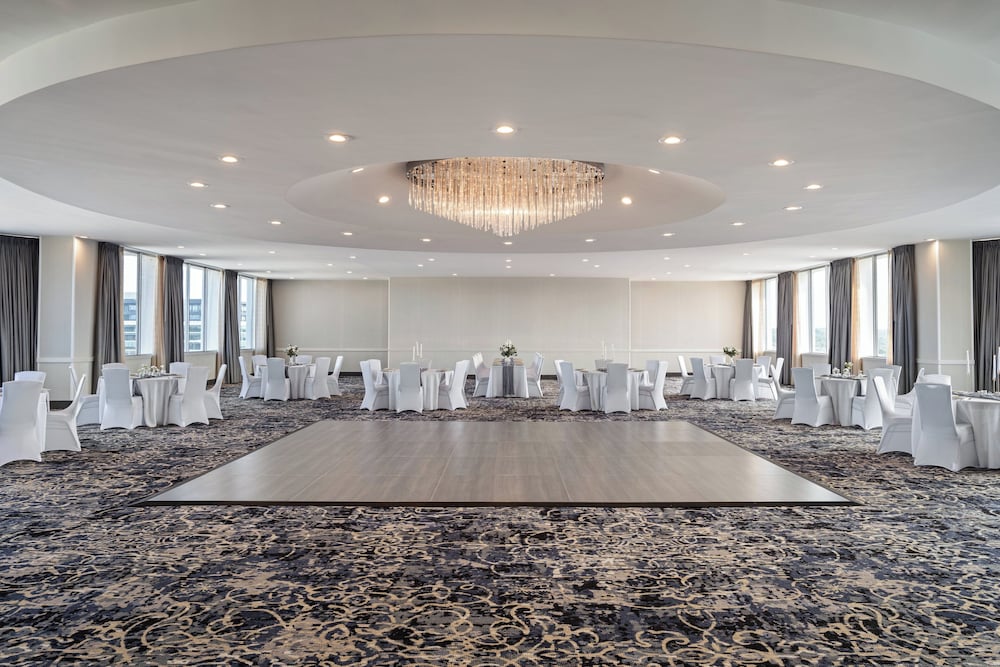 Holiday Inn Sioux Falls City Centre by IHG - photo 50