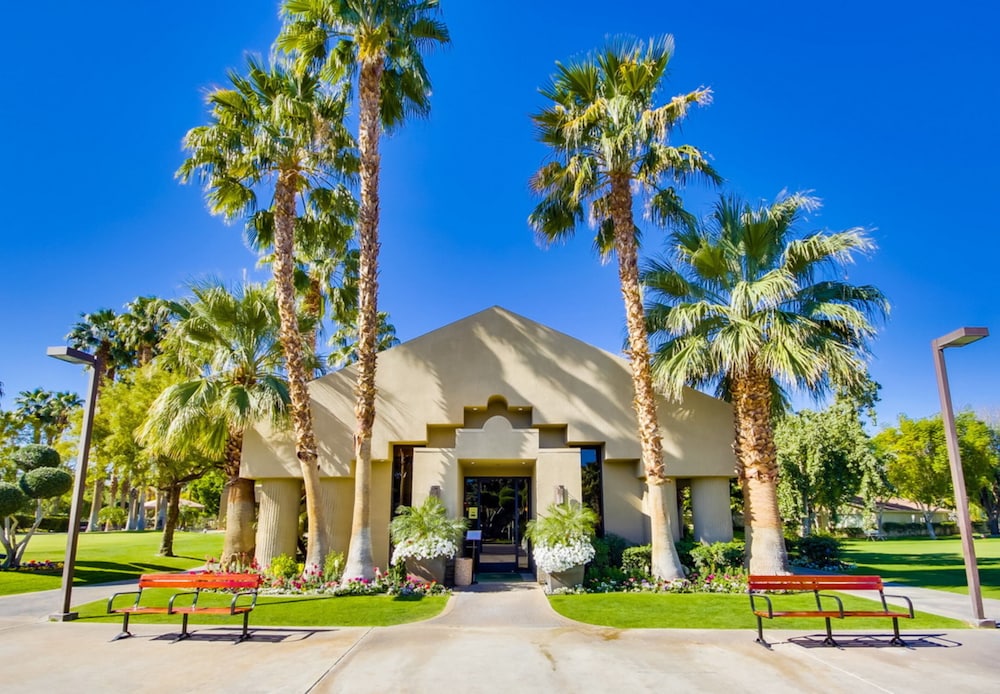 The Villas at Emerald Desert RV Resort - photo 44