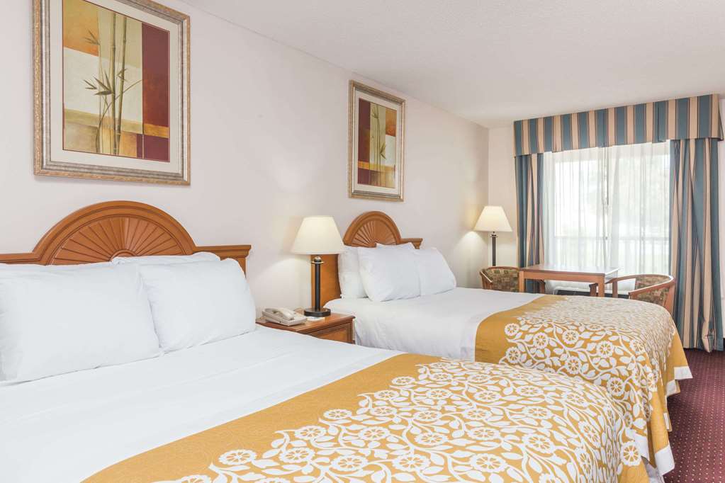 Days Inn by Wyndham Chiefland - photo 6