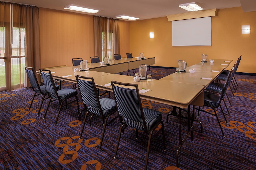 Courtyard by Marriott Richmond West - photo 19