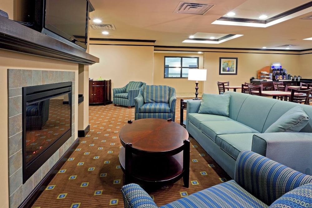 Holiday Inn Express Hotel & Suites Syracuse North Cicero by IHG - photo 45