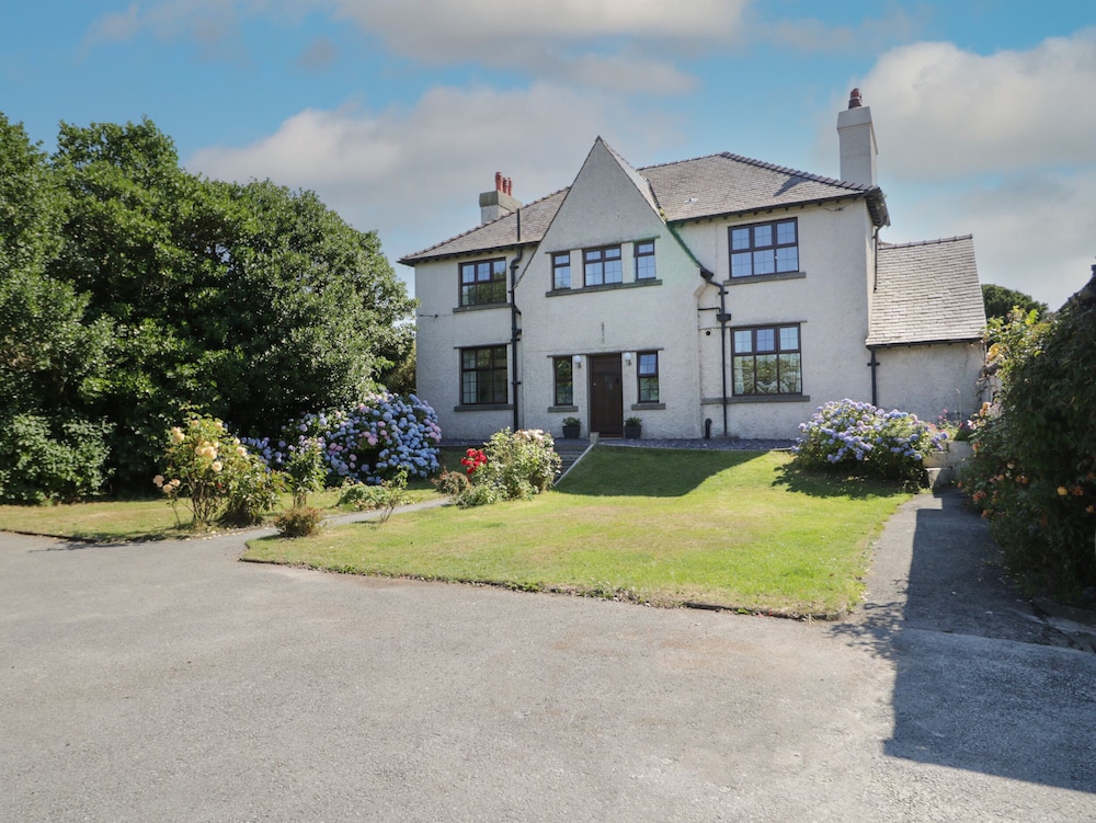 Monarfon in Amlwch, United Kingdom