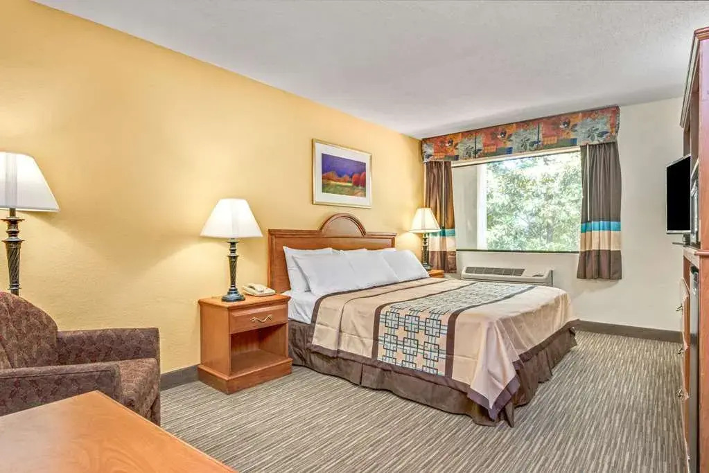 Days Inn Raleigh Downtown Hotel - photo 6