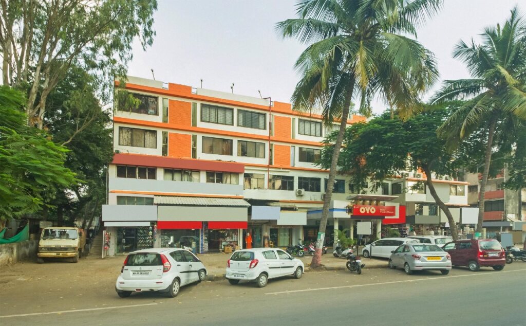 Oyo 4387 Hotel Theem Plaaza — Nashik