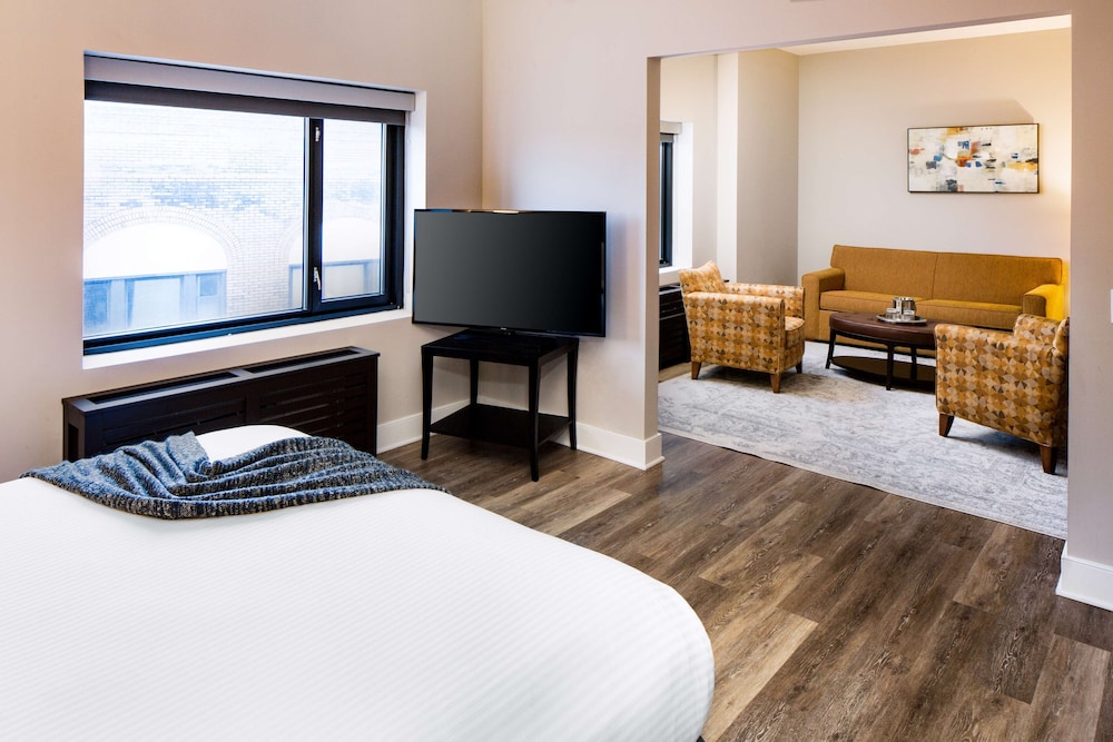 Watt Hotel Rahway Tapestry Collection by Hilton - photo 21