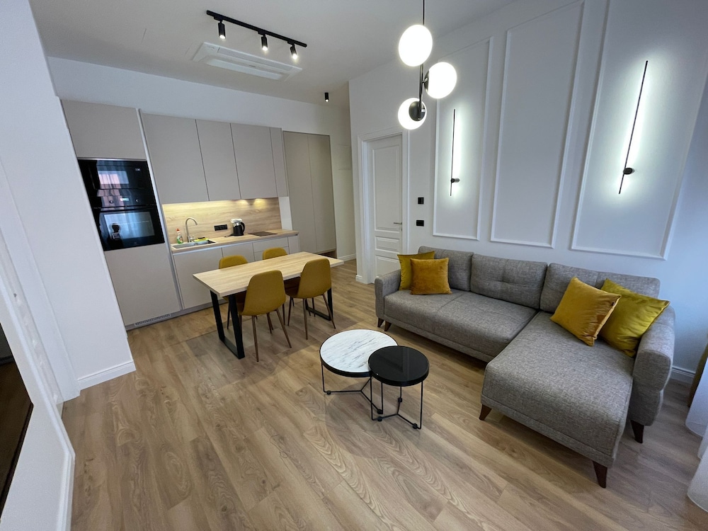 Central Apartments Sarajevo — 4-Star Luxury Hotel in Sarajevo, Bosnia and Herzegovina