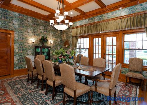 Captain Henderson House - photo 10