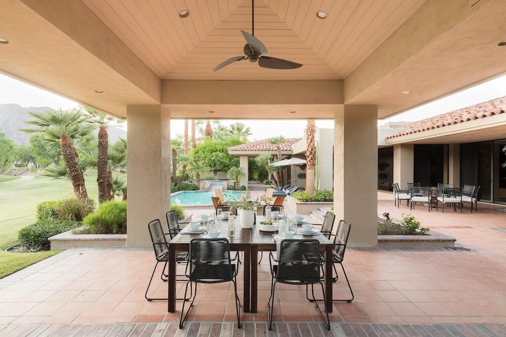 Moonshine By Avantstay Walk To Festival W Bar Fire Pit & Hot Tub La Quinta - photo 16
