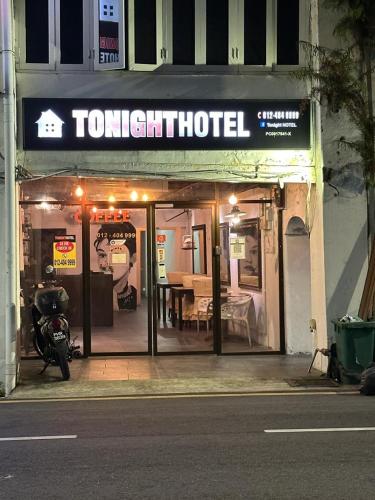 Tonight Hotel - last minute hotel in George Town