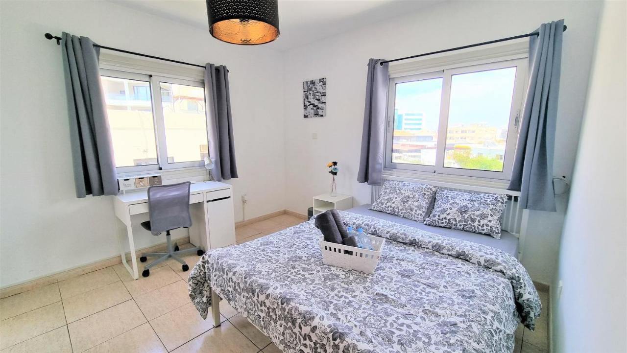Comfy and Exquisite ROOMS in a Shared 3BR Apartment Near Main Harbor City Center