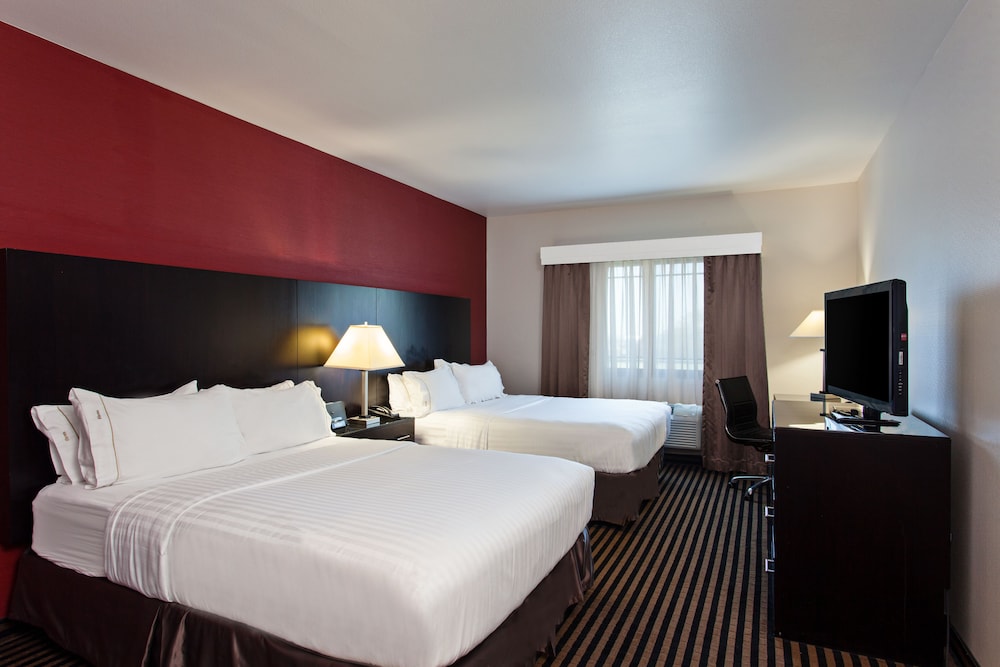 Holiday Inn Express Hotel & Suites Hollywood Walk of Fame by IHG - photo 9