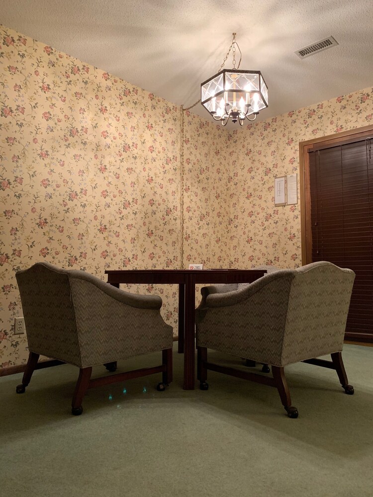 The Lodge Resort Hotel - photo 12