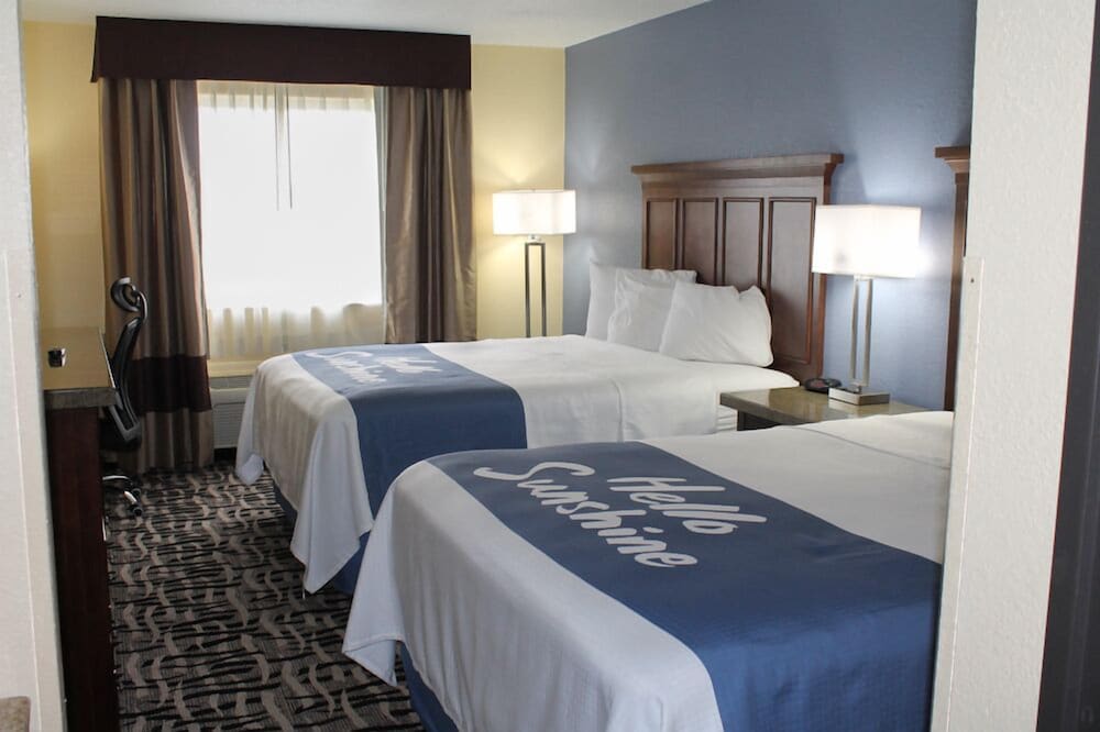 Days Inn by Wyndham Batavia Ohio - photo 6