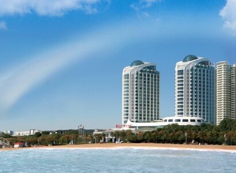 Grand Hotel Qinhuang in Qinhuangdao, People's Republic of China