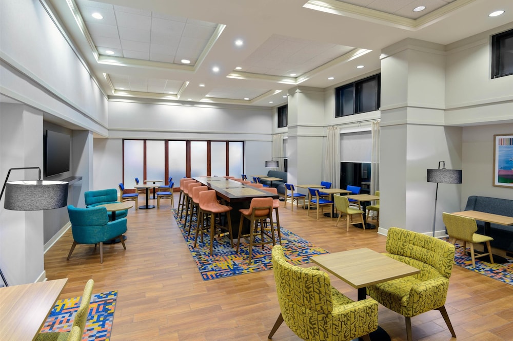 Hampton Inn & Suites Pensacola Gulf Breeze - photo 3