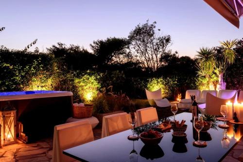 Cyan Villa — 4-Star Luxury Hotel in Anavyssos, Greece